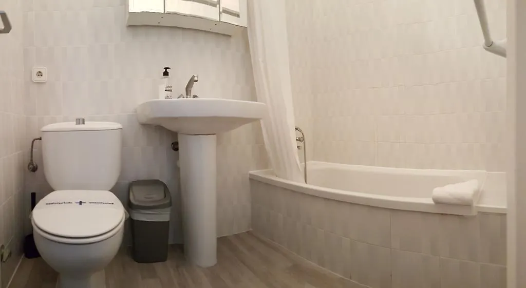 Apartaments California Cala'N Blanes  0*, Cala'N Blanes (Menorca)